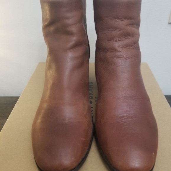 Lucky Brand Leather Magine 8 Rye Stacked Heel - Picture 2 of 7